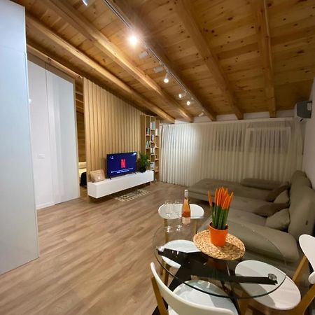 Lovely Loft 1-Bedroom In The Heart Of Tirana Kültér fotó